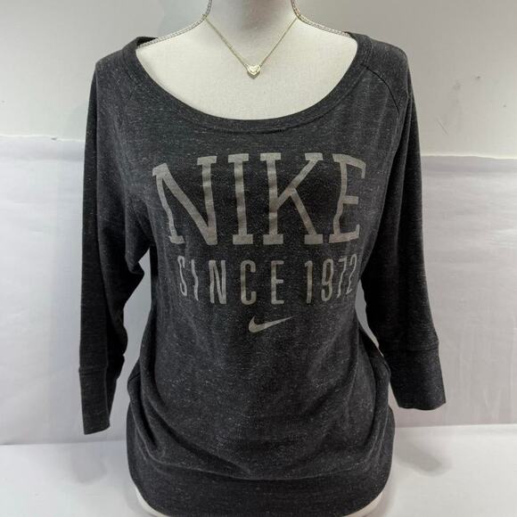 Nike Women’s Light Weight Vintage Sweatshirt Size Medium - Picture 2 of 5